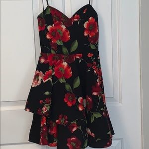 Juniors 7/8 strapless sweetheart dress black red